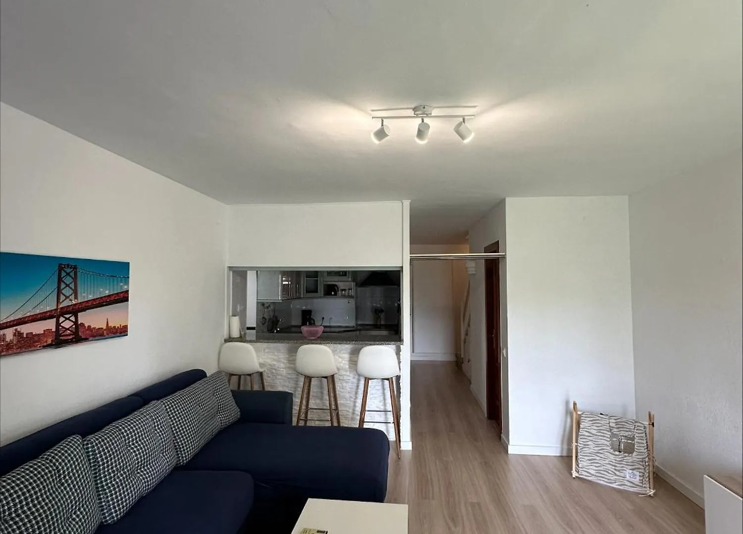Apartamento Diorama A, 2-7 أرويو دي لا ميل 0*,